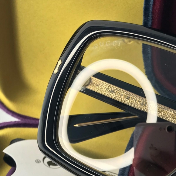 - New 💯 Original Gucci Transparent Square Unisex Sunglasses GG0366S 001 - Picture 12 of 13